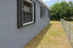 2231 NW 9th Ct, Fort Lauderdale, FL 33311 - Photo 5