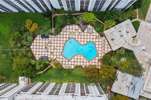 16919 N Bay Rd, Sunny Isles Beach, FL 33160 - Photo 17