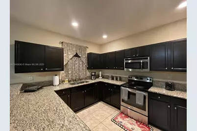 8878 W 33rd Ave #8878, Hialeah, FL 33018 - Photo 43