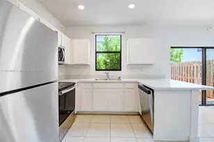 339 NE 12th St, Florida City, FL 33034 - Photo 9