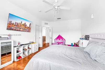 1942 SE 23rd Ter, Homestead, FL 33035 - Photo 9