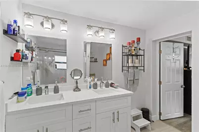 2407 Dewey St, Hollywood, FL 33020 - Photo 37