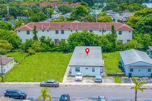 832 NW 10th St, Hallandale Beach, FL 33009 - Photo 5