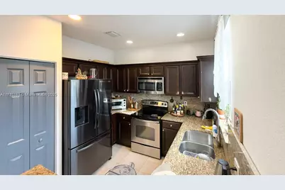 1001 NE 208th St #., Miami, FL 33179 - Photo 13