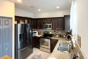 1001 NE 208th St, Miami, FL 33179 - Photo 13