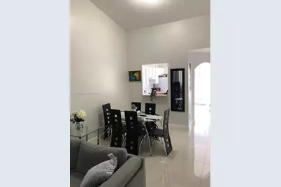 27 NE 13th Ave #4, Homestead, FL 33033 - Photo 3