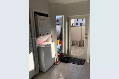 27 NE 13th Ave #4, Homestead, FL 33033 - Photo 7