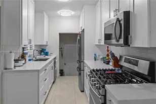 117 W 34th St, Hialeah, FL 33012 - Photo 9