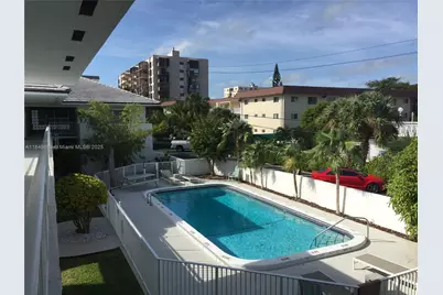 201 Sunrise Drive #102, Key Biscayne, FL 33149 - Photo 3