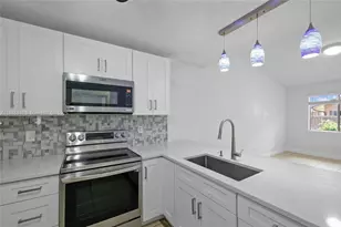 6322 Royal Woods Dr, Fort Myers, FL 33908 - Photo 9
