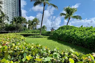 16711 Collins Ave, Sunny Isles Beach, FL 33160 - Photo 33