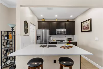 1112 SW 146th Ter, Pembroke Pines, FL 33027 - Photo 11