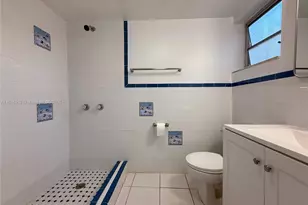816 NW 87th Ave, Miami, FL 33172 - Photo 9