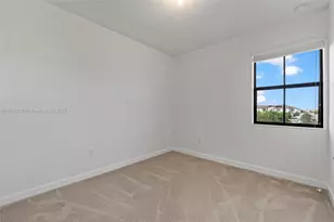 10861 W 32nd Ln, Hialeah, FL 33018 - Photo 25