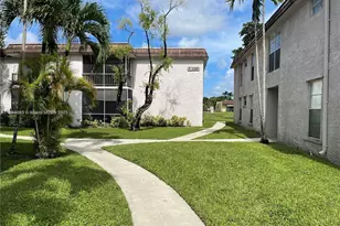 10389 N Kendall Dr, Miami, FL 33176 - Photo 1