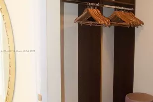 17201 Collins Ave, Sunny Isles Beach, FL 33160 - Photo 23