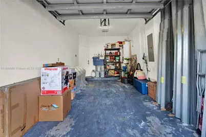 1081 NE 40th Rd, Homestead, FL 33033 - Photo 35