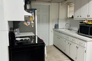 1855 Plunkett St, Hollywood, FL 33020 - Photo 15