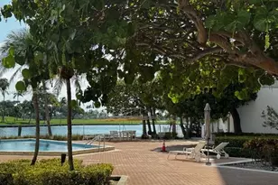 9100 W Bay Harbor Dr, Bay Harbor Islands, FL 33154 - Photo 13