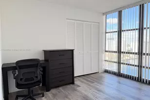 2017 S Ocean Dr, Hallandale Beach, FL 33009 - Photo 7