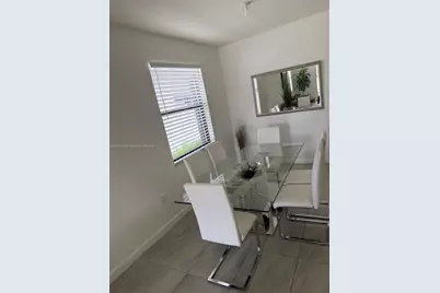 3523 W 105th Pl, Hialeah, FL 33018 - Photo 7