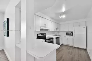 1051 Meridian Ave, Miami Beach, FL 33139 - Photo 3