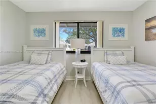 105 Club Dr, Palm Beach Gardens, FL 33418 - Photo 19