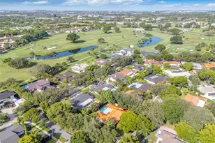 7210 W Troon Cir, Miami Lakes, FL 33014 - Photo 47