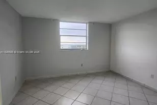 5055 NW 7th St, Miami, FL 33126 - Photo 7