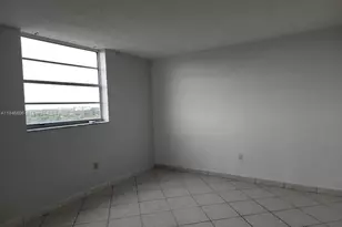 5055 NW 7th St, Miami, FL 33126 - Photo 11