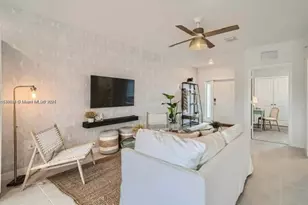 1022 SE 23rd Ave, Homestead, FL 33035 - Photo 5