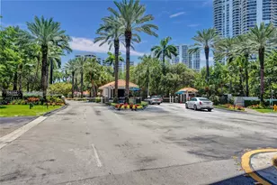 19101 Mystic Pointe Dr, Aventura, FL 33180 - Photo 9