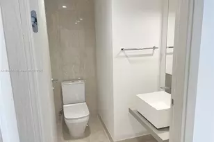1000 Brickell Plaza, Miami, FL 33131 - Photo 3