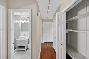 539 Menendez Ave, Coral Gables, FL 33146 - Photo 17