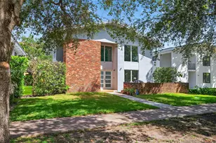 539 Menendez Ave, Coral Gables, FL 33146 - Photo 1