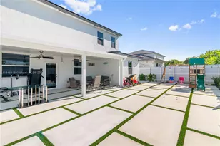 13612 SW 184th Ln, Miami, FL 33177 - Photo 9