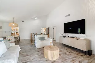 9812 Windward Ave, Key Largo, FL 33037 - Photo 13