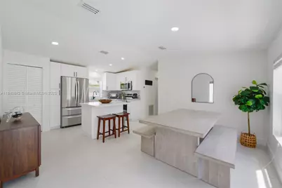 11 Mockingbird Rd, Key Largo, FL 33037 - Photo 1