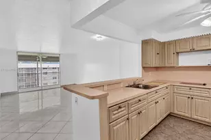 3725 NE 169th St, North Miami Beach, FL 33160 - Photo 15