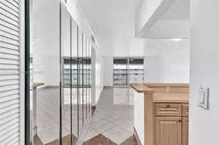 3725 NE 169th St, North Miami Beach, FL 33160 - Photo 5