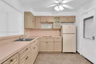 3725 NE 169th St, North Miami Beach, FL 33160 - Photo 17