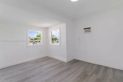 1021 W 33rd St, Riviera Beach, FL 33404 - Photo 13