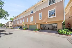 2861 NE 185th St, Aventura, FL 33180 - Photo 3