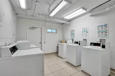924 SE 2nd St #32, Fort Lauderdale, FL 33301 - Photo 15