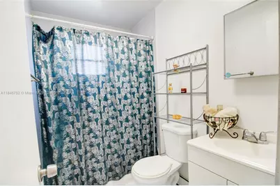 3600 NW 19th Ter, Miami, FL 33125 - Photo 25