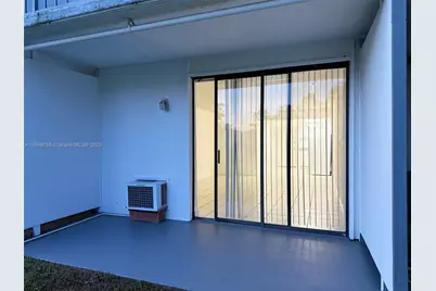 750 NE 195th St #128, Miami, FL 33179 - Photo 11