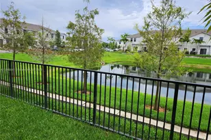 880 NW 3rd Way, Pompano Beach, FL 33060 - Photo 11