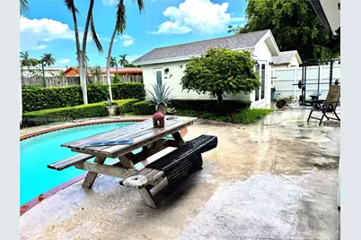 9385 SW 185th St, Cutler Bay, FL 33157 - Photo 7