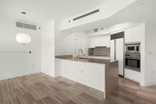 400 Alton Rd, Miami Beach, FL 33139 - Photo 3