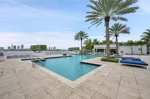 17111 Biscayne Blvd, North Miami Beach, FL 33160 - Photo 33